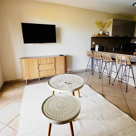 With Pool View Salina Bay Porto-vecchio